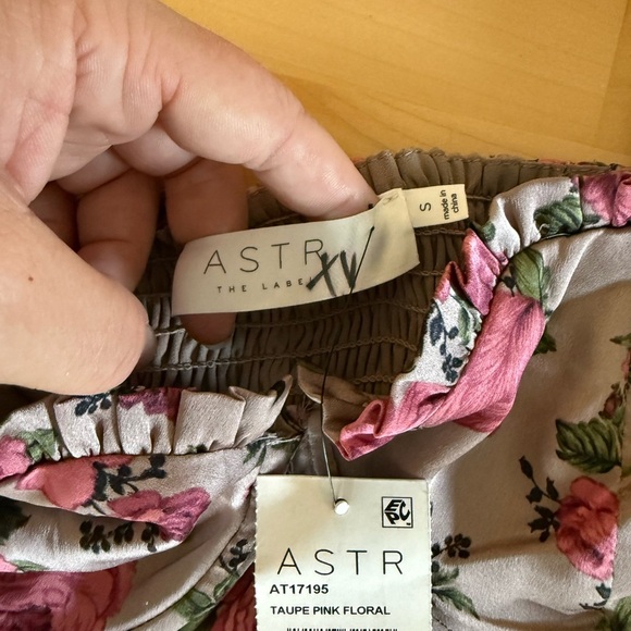 ASTR the label top Size Small NWT - Picture 3 of 3